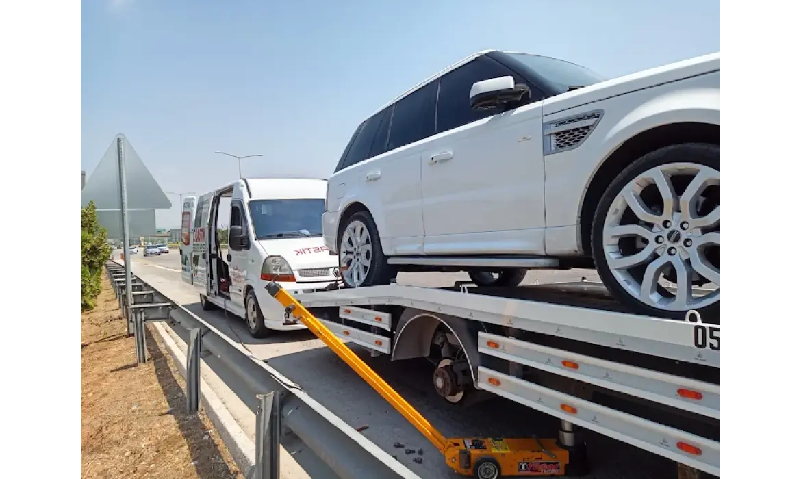 Otoyolda Lastik Tamiri